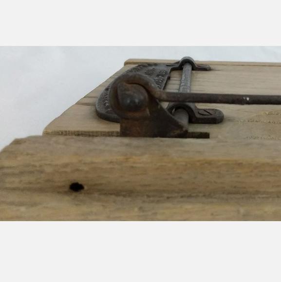 Antique 1885-1891 Newark NY Solid Oak Slicer - Picture 2 of 8